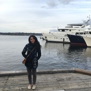 Meet your Posher, Hanady